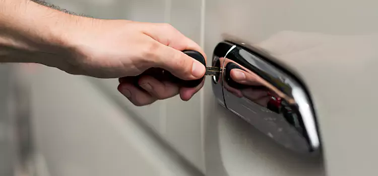 Why Choose Our Auto Locksmith Team in Garden City, NY?